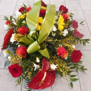 adobbi funebri, cuscino, rose rosse